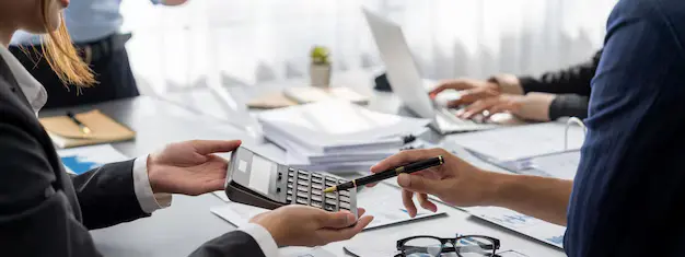 Professional financial consultation in Canada